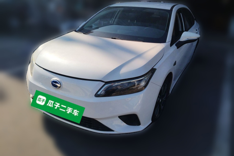 埃安 AION S 2019款 炫 530车身外观1