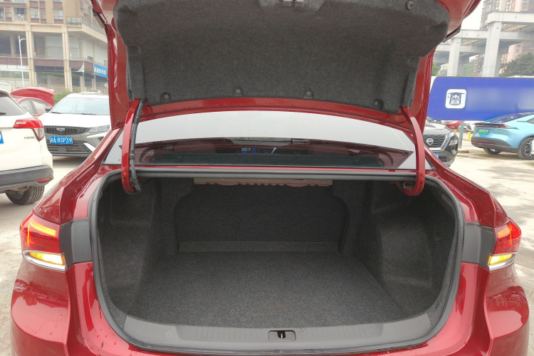 别克 英朗 2018款 15T 双离合进取型 国V机舱底盘23