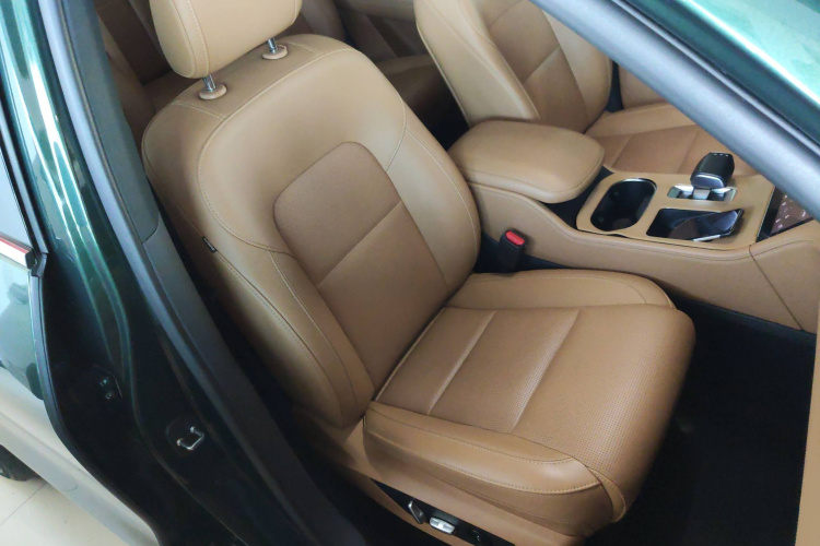 理想汽车 理想ONE 2021款 增程6座版中控内饰41