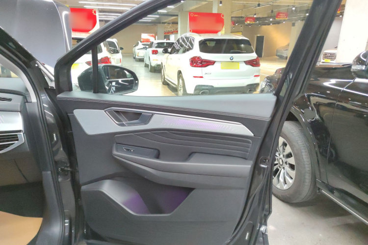 大众 揽境 2023款 改款 380TSI 四驱豪华佳境版Pro 6座中控内饰7005