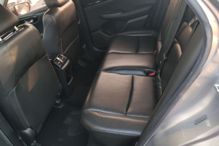 本田 凌派 2019款 180Turbo CVT豪华版 国VI中控内饰7004