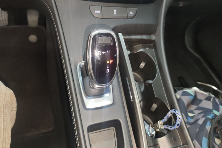 别克 君越 2022款 652T 豪华型局部细节18