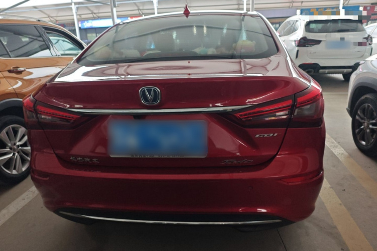 长安 逸动 2018款 高能版 1.6L GDI 自动争锋型 国V车身外观6004