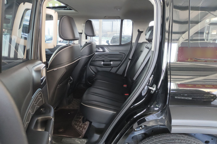 坦克300 2024款 2.0T 征服者中控内饰21