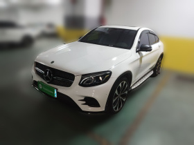 奔驰GLC轿跑 2018款 GLC 260 4MATIC 轿跑SUV