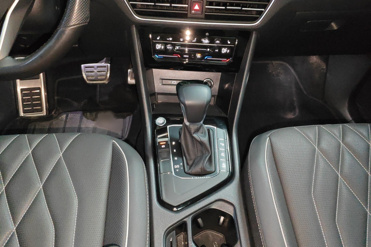 大众 途观L 2022款 330TSI 自动两驱R-Line越享版局部细节18