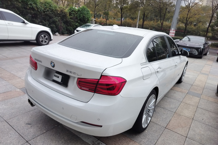 宝马3系 2018款 320Li 时尚型车身外观7