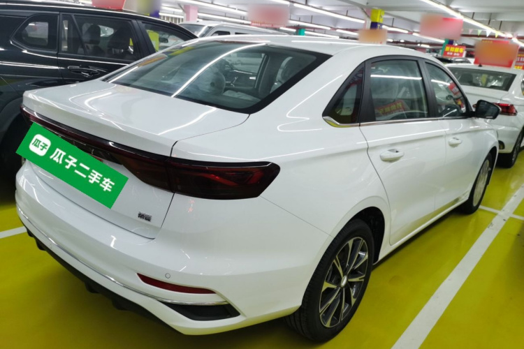 吉利汽车 帝豪 2025款 第4代 1.5L CVT尊贵型车身外观7