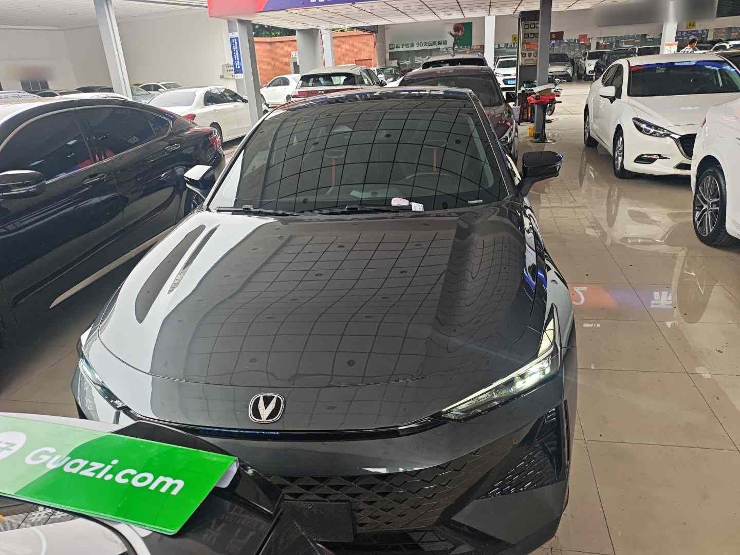 长安UNI-V 2024款 1.5T 尊贵型(1)