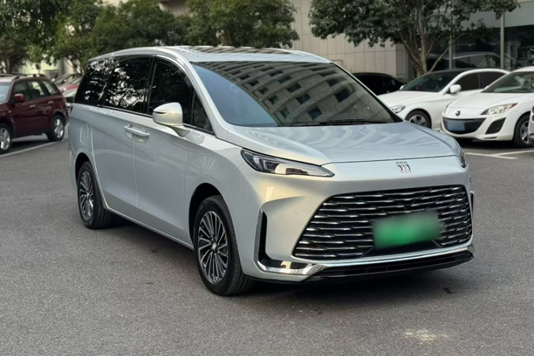 别克GL8新能源 2025款 陆尚 先享版 7座车身外观6003