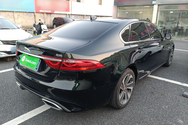 捷豹XFL 2023款 XFL 2.0T P200 两驱精英豪华版车身外观7