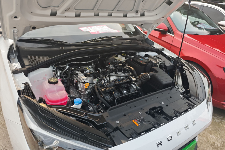 荣威i5 2026款 1.5L CVT豪华版机舱底盘24