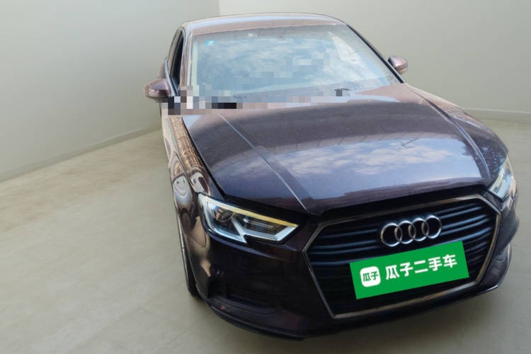 奥迪A3 2018款 30周年年型 Limousine 35 TFSI 进取型车身外观3