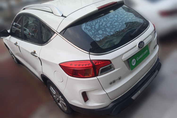 奔腾X80 2015款 2.0L 自动舒适周年纪念型车身外观6003