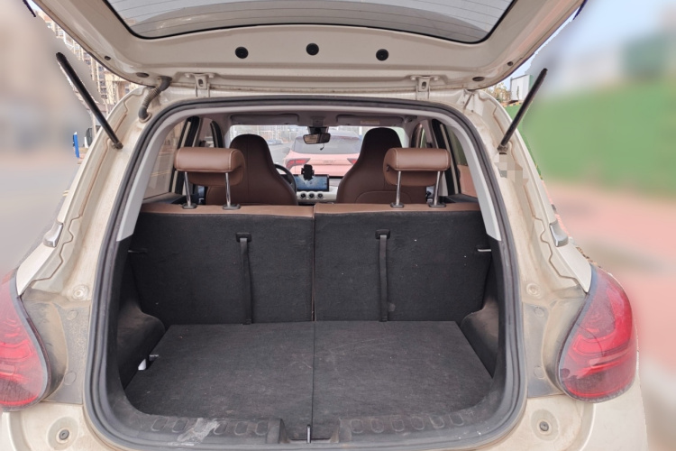 五菱汽车 五菱缤果 2024款 333km 悦享款中控内饰23