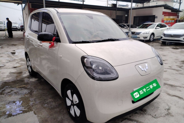 五菱汽车 宏光MINIEV 2025款 四门版 臻享款车身外观3