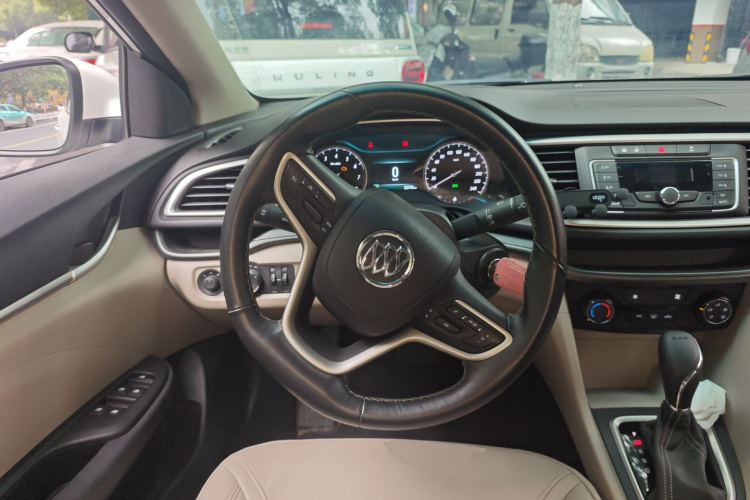 别克 英朗 2018款 15T 双离合精英型 国V中控内饰13