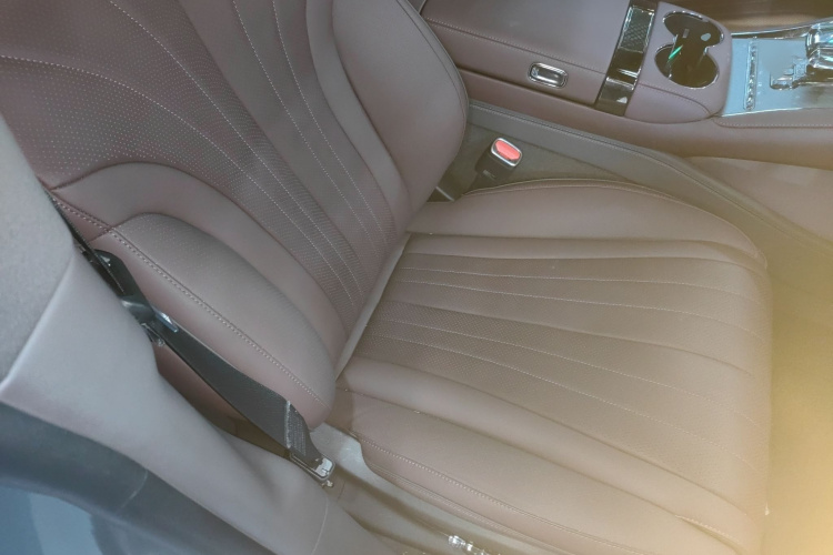 腾势Z9GT 2024款 1100四驱Max版局部细节41