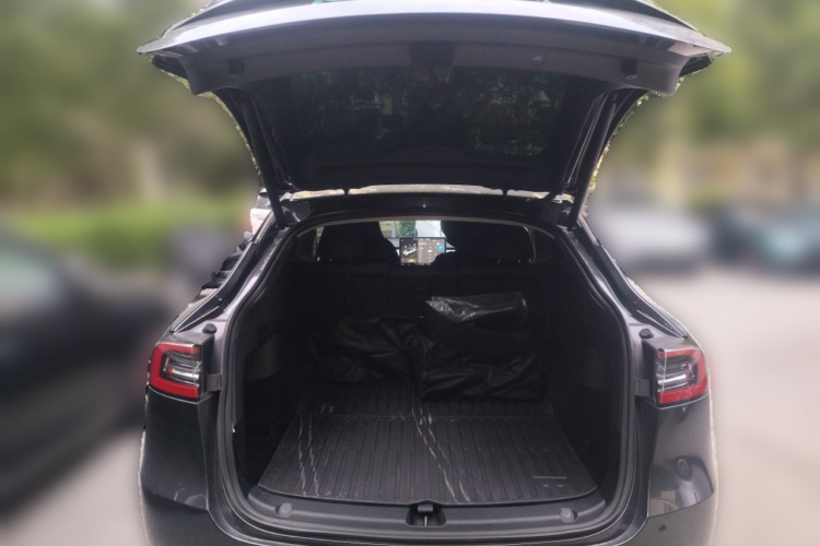 特斯拉 Model Y 2024款 后轮驱动版局部细节23