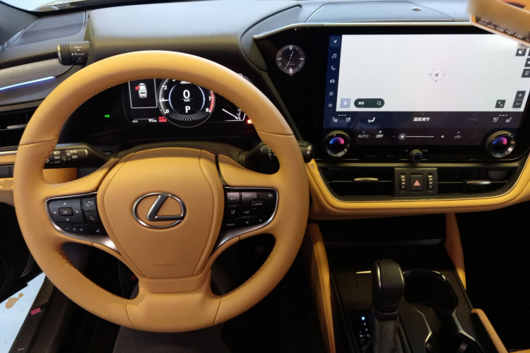 雷克萨斯ES 2025款 200 臻享版中控内饰13