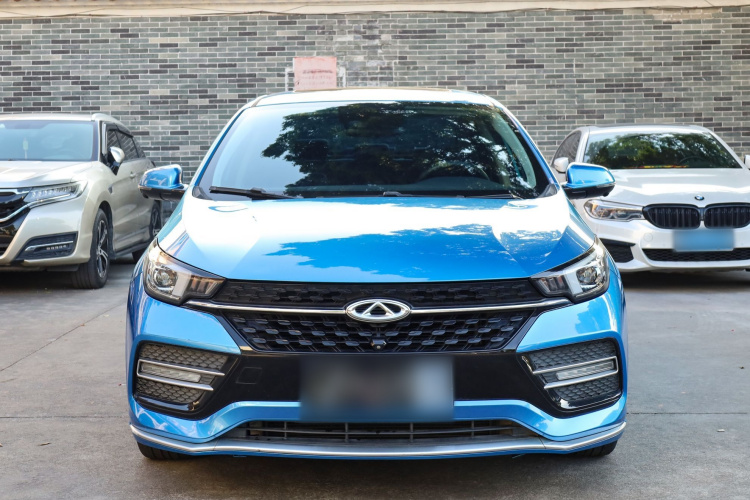 奇瑞 艾瑞泽GX 2019款 Pro 1.5T CVT睿色版 国VI车身外观6015