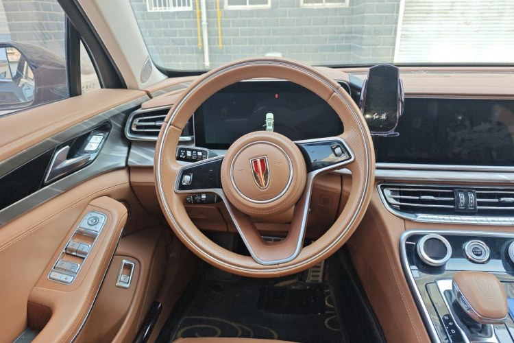 红旗H9 2020款 2.0T 智联旗享版中控内饰13