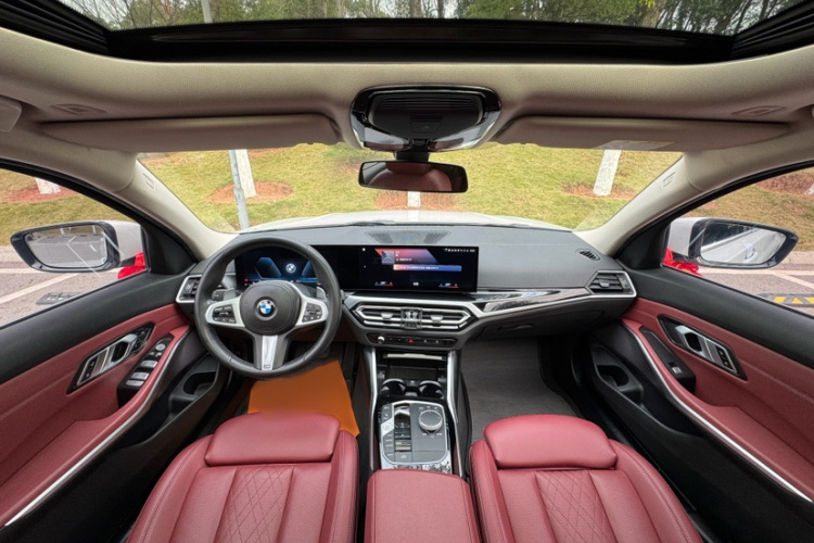 宝马3系 2023款 320Li M运动套装中控内饰7002