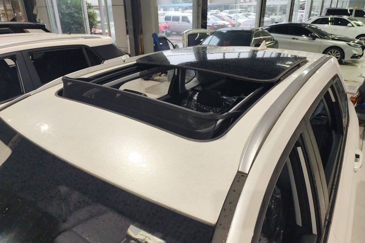 五菱汽车 五菱星云 2023款 2.0L DHT 旗舰版局部细节57