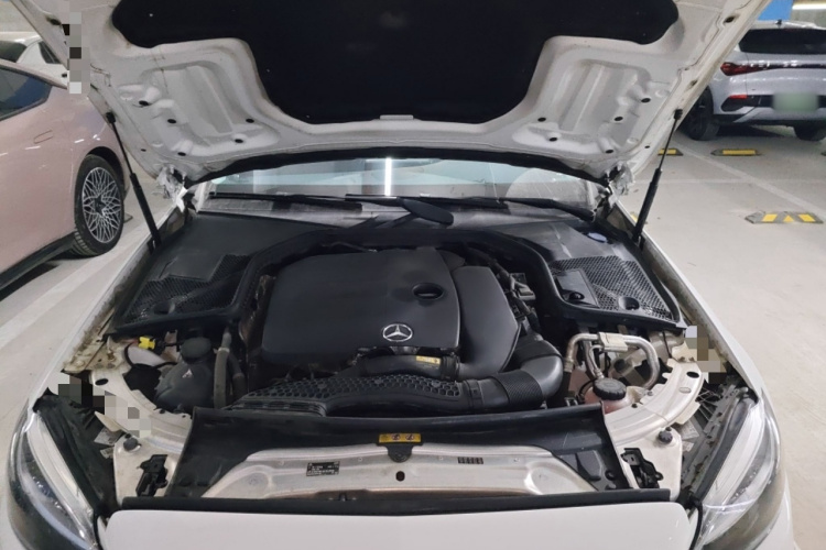 奔驰C级 2020款 改款 C 260 L 运动版局部细节24