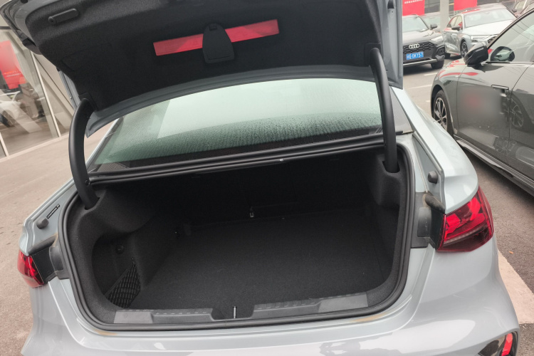 奥迪A3 2025款 A3L Limousine 35TFSI 飞驰尊享型局部细节23