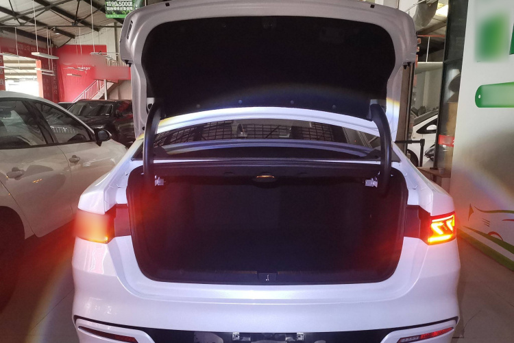 比亚迪 秦PLUS 2024款 荣耀版 EV 510KM领先型中控内饰23