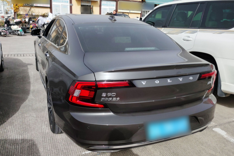 沃尔沃S90 2021款 B5 智逸豪华版车身外观6003