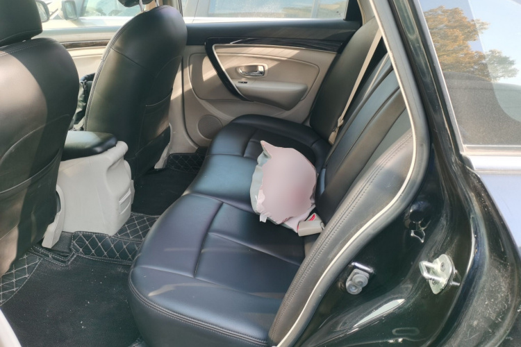 东风风神A60 2016款 1.6L DCT豪华型中控内饰21