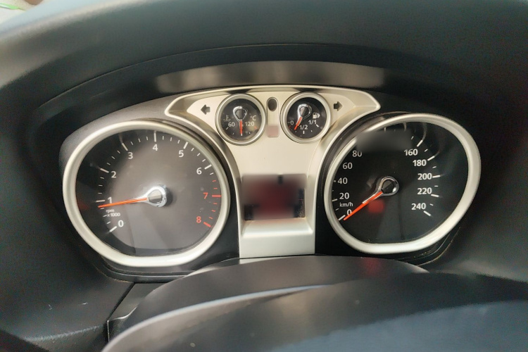 福特 福克斯 2013款 两厢经典 1.8L 自动基本型局部细节14