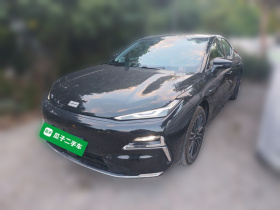 吉利银河 银河星耀8 2025款 130km EM-i 尊贵版