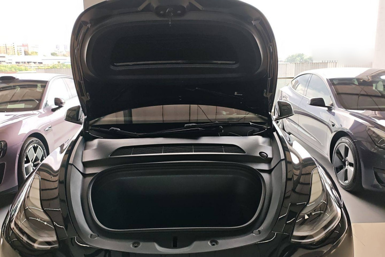 特斯拉 Model Y 2022款 后轮驱动版机舱底盘24