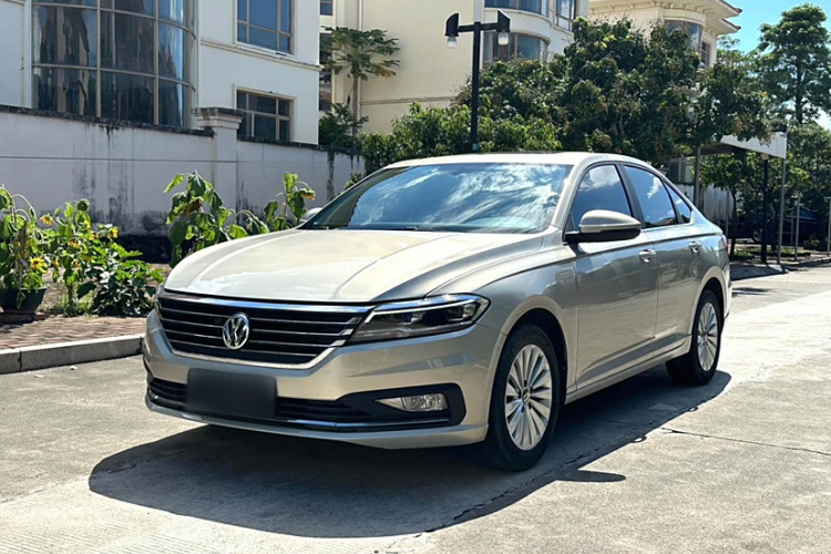 大众 朗逸 2021款 1.5L 自动舒适版车身外观1