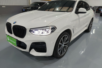 宝马X4 2021款 xDrive 25i M运动曜夜套装