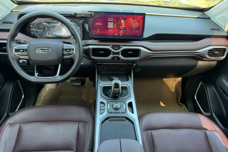 吉利汽车 豪越 2022款 1.8TD 自动尊贵型 7座车身外观6004