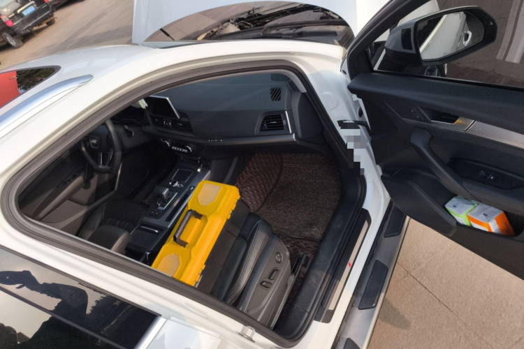 奥迪Q5L 2020款 45 TFSI 尊享时尚型局部细节9005