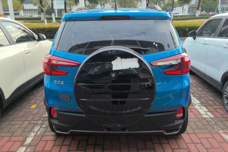 比亚迪 元新能源 2018款 EV360 智联炫酷型车身外观6