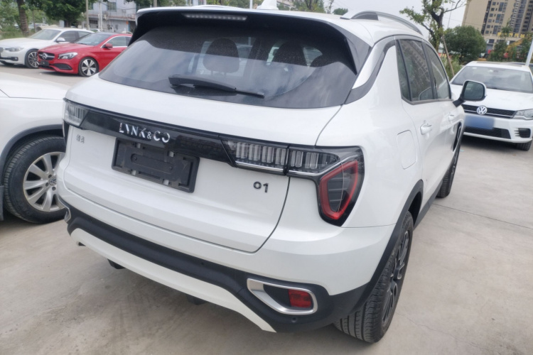 领克01 2020款 2.0T 两驱纯Pro版 国VI车身外观7