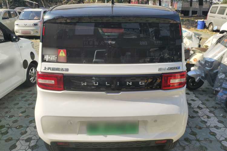 五菱汽车 宏光MINIEV 2022款 自在款 磷酸铁锂车身外观6