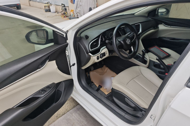 别克 英朗 2018款 15T 手动精英型 国V中控内饰20