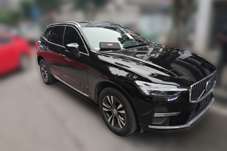 沃尔沃XC60 2026款 B5 四驱智逸豪华版车身外观3