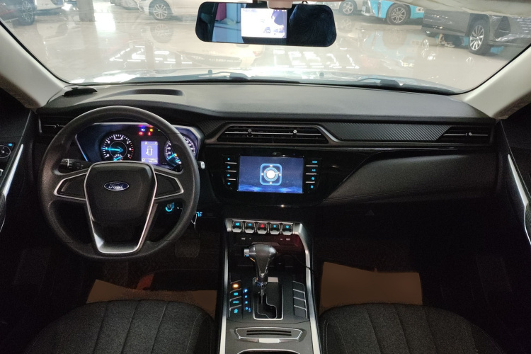 福特 领界 2019款 EcoBoost 145 CVT精领型 国VI中控内饰7002