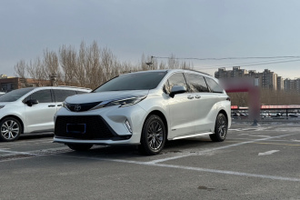 丰田 格瑞维亚 2023款 2.5L混动 舒适版