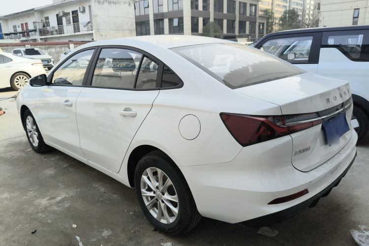 荣威i5 2026款 1.5L 手动舒享版车身外观6005