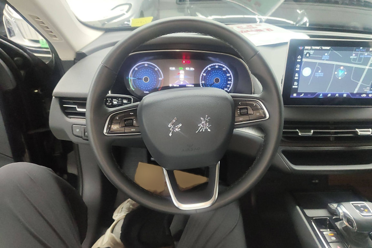 红旗E-QM5 2022款 431km 充电乐享版局部细节13