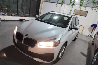 宝马2系旅行车 2018款 218i 时尚型